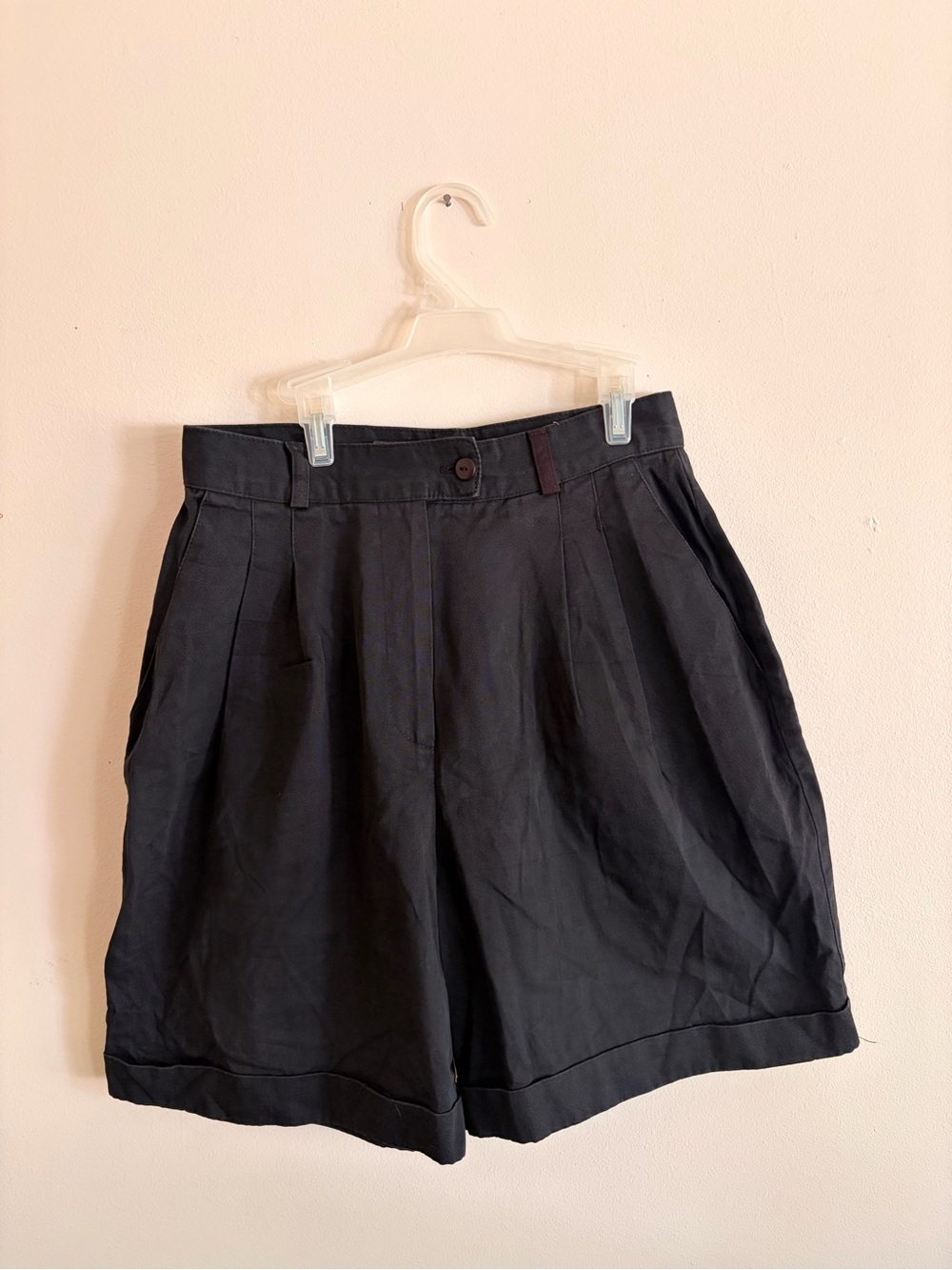 Vintage Black Pleated High-Waist Shorts